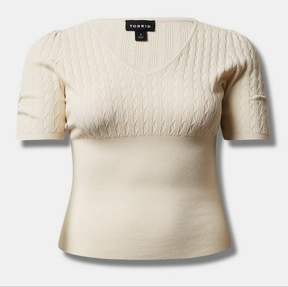 NWT Torrid Cream Textured Short Sleeve Top